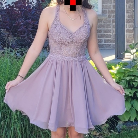 ICON Grade 8 grad dress - Picture 2 of 4
